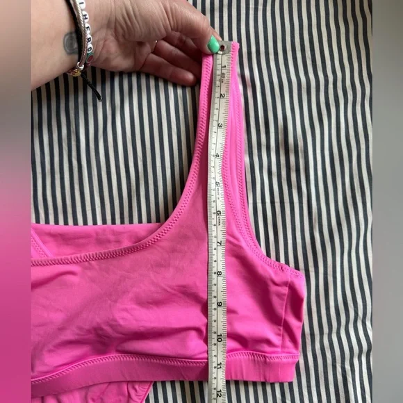 SKIMS Vibrant Pink Bikini Set - Picture 9 of 9